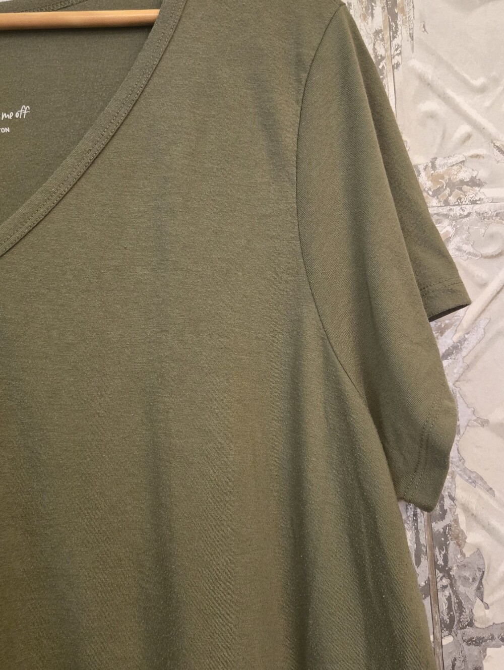 torrid Olive Classic Fit "Put me on & never take me off" Short Sleeve Size 4 - Picture 3 of 7